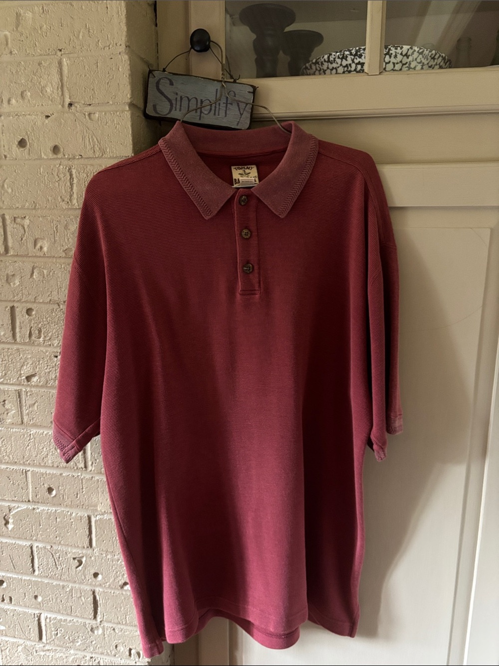 Men's Classic Polo Shirt in Burgundy